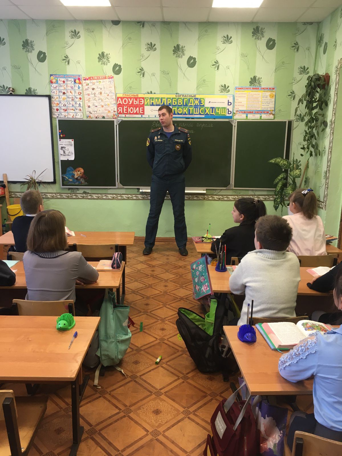 Нелидовским школьникам напомнили о пожарной безопасности