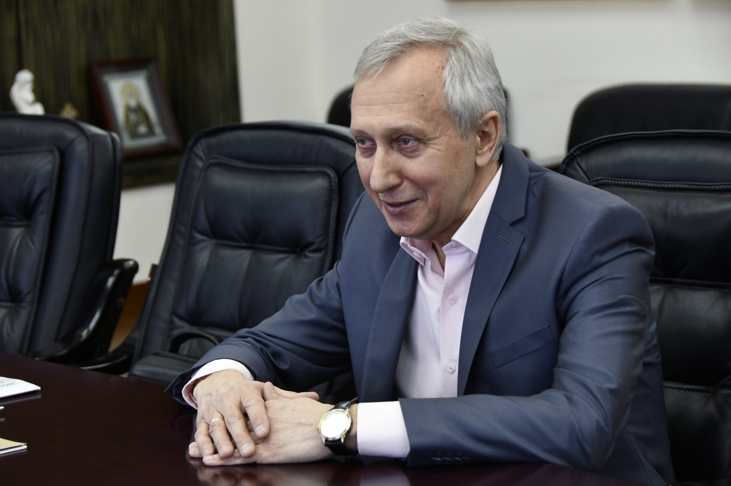 Александр Бахарев: Украина превращает трагедию в пошлый перформанс