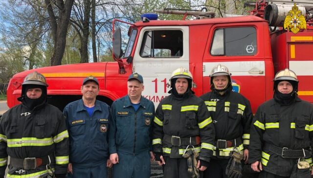 В Тверской области пожарные спасли пенсионерку из задымленной квартиры В Тверской области пожарные спасли пенсионерку из задымленной квартиры