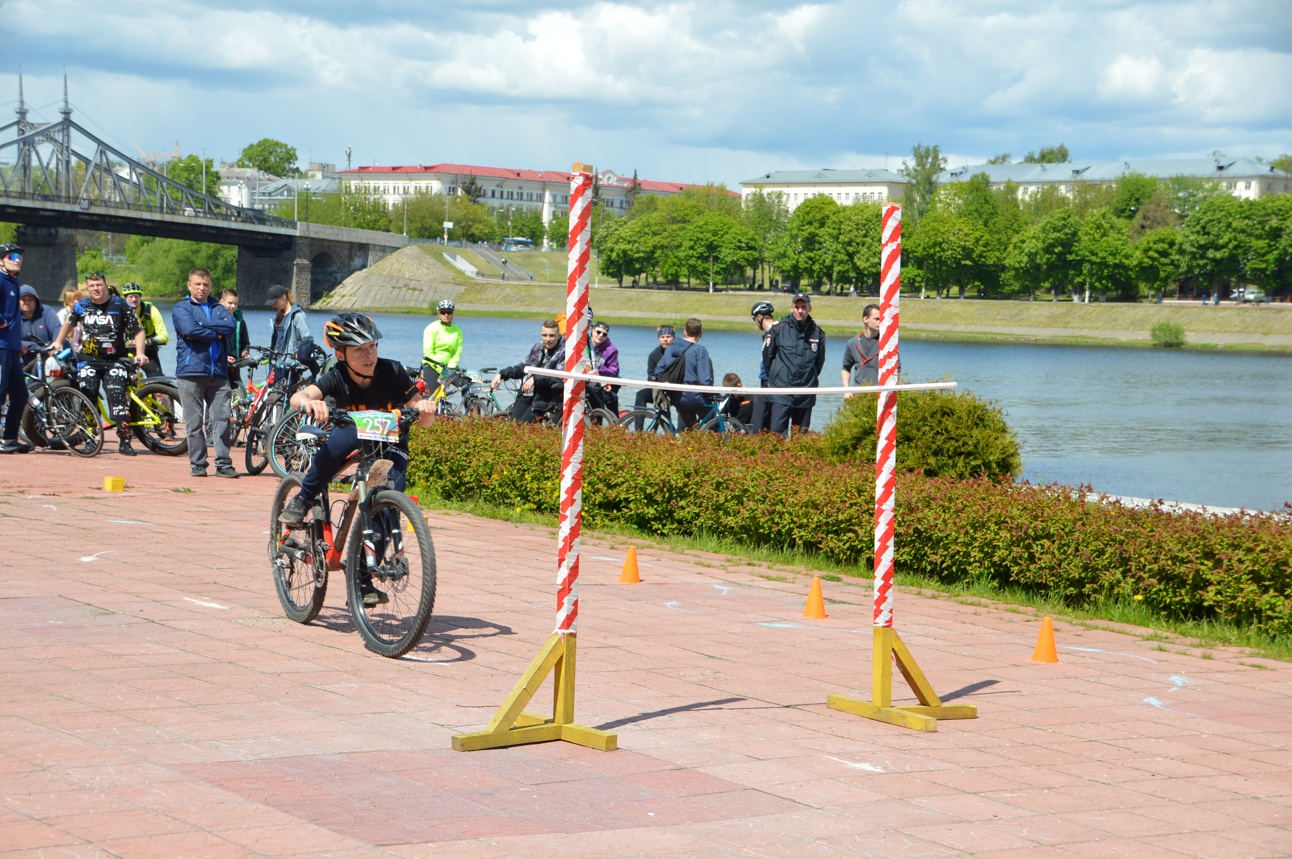 В Твери вновь прошел велопарад «Навстречу лету»