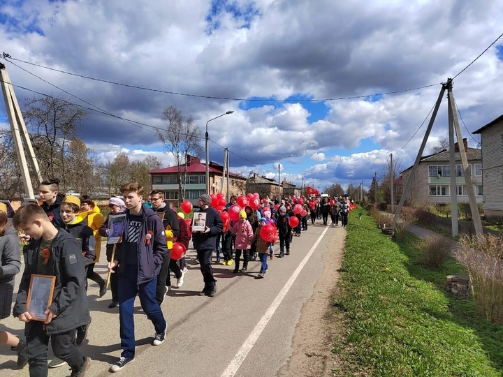 В Тверской области школьники почтили память о героях Победы