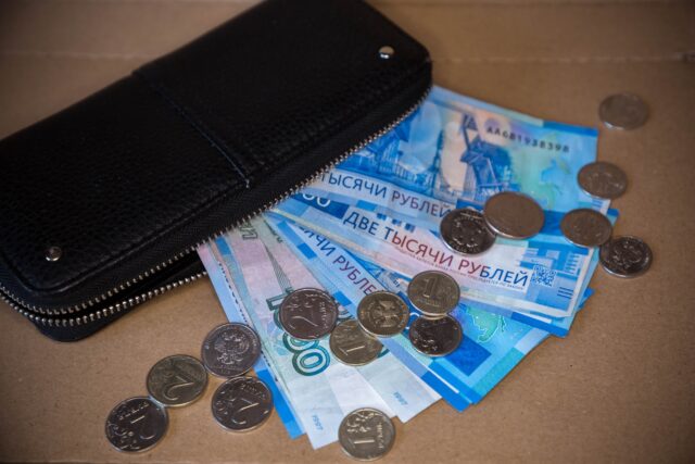 Больше 64 тысяч жителей Тверской области получили выплаты ко Дню Победы Жительница Тверской области совершила ложный донос на несуществующего вора