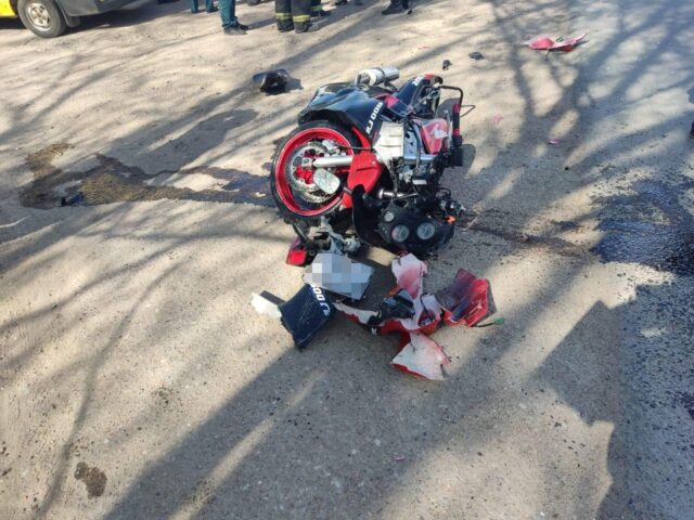 Мотоциклист попал в больницу после ДТП в Тверской области Мотоциклист попал в больницу после ДТП в Тверской области