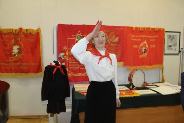 Глава Вышневолоцкого округа рассказала о пионерском детстве Глава Вышневолоцкого округа рассказала о пионерском детстве