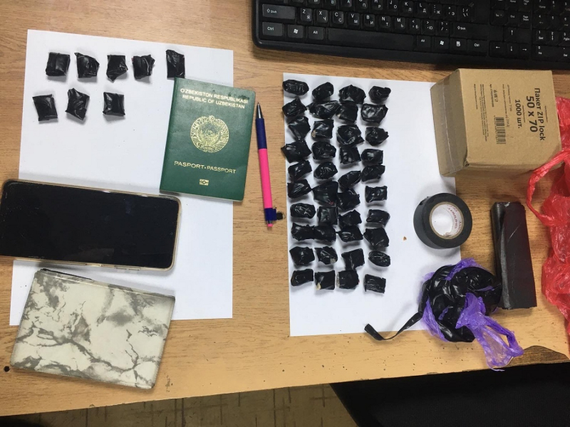 В Тверской области полицейские задержали наркодилеров из Москвы