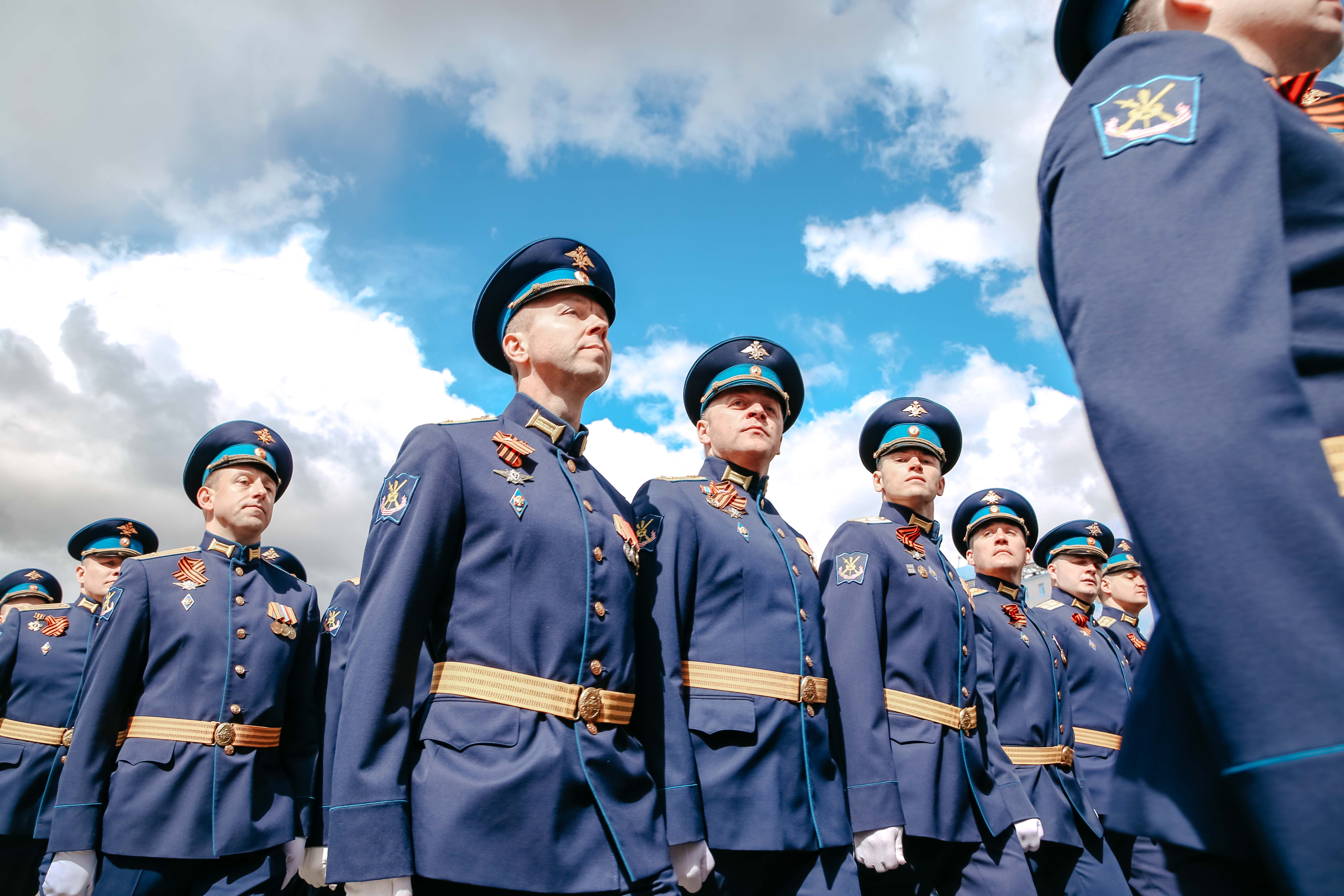 В Твери прошёл традиционный парад в честь Дня Победы