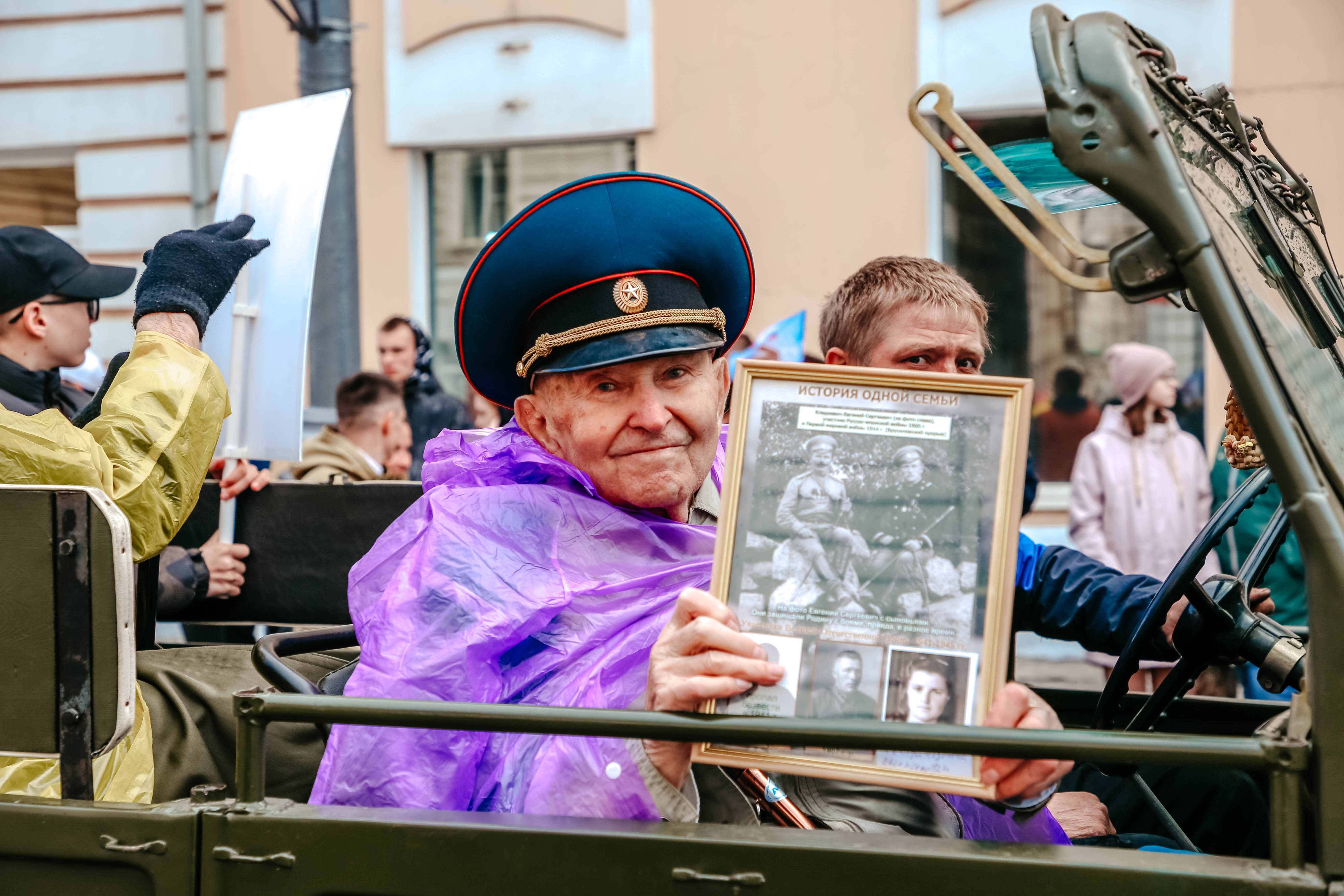 В Твери 39 тысяч человек приняли участие в шествии «Бессмертного полка»
