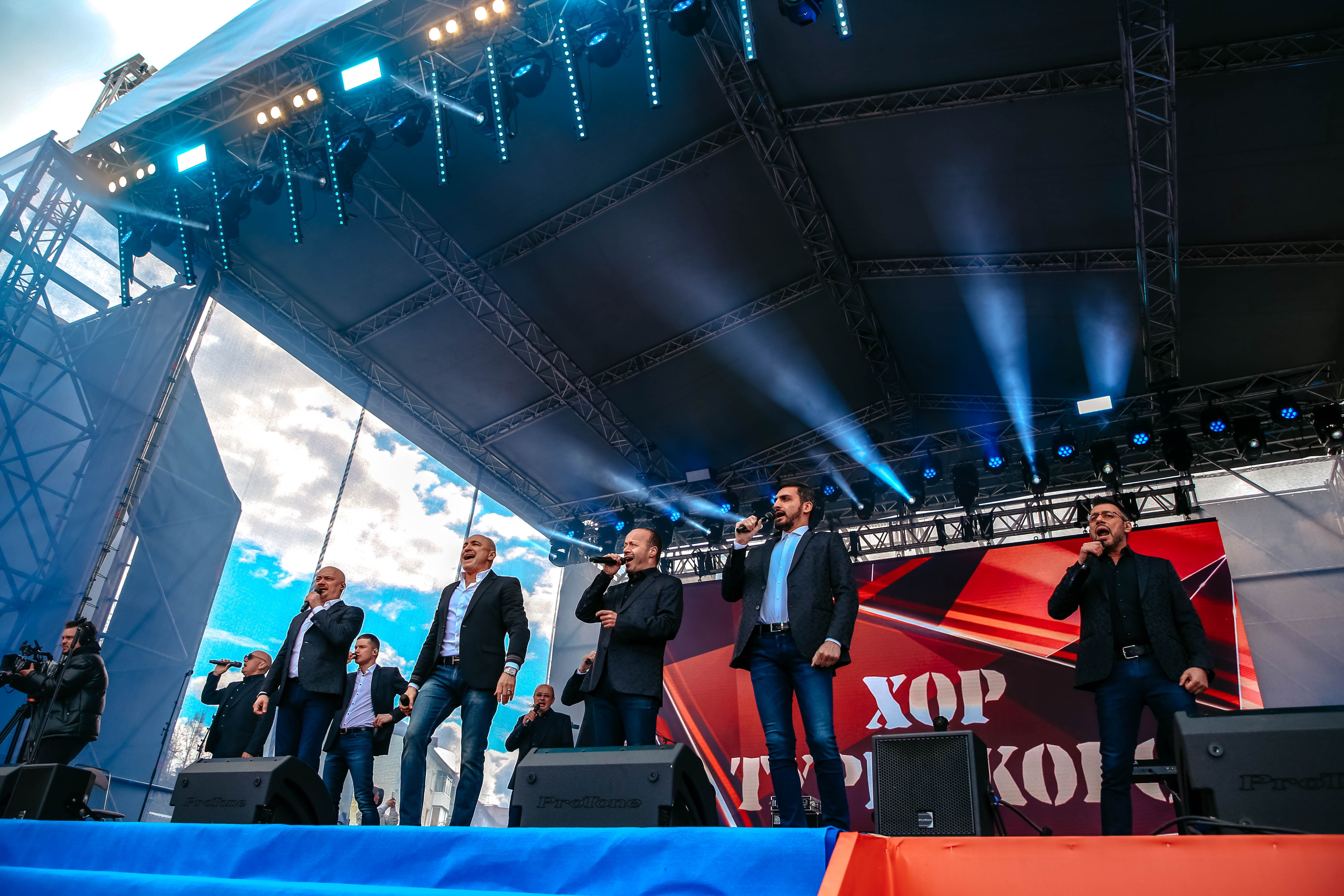 В Твери 39 тысяч человек приняли участие в шествии «Бессмертного полка»