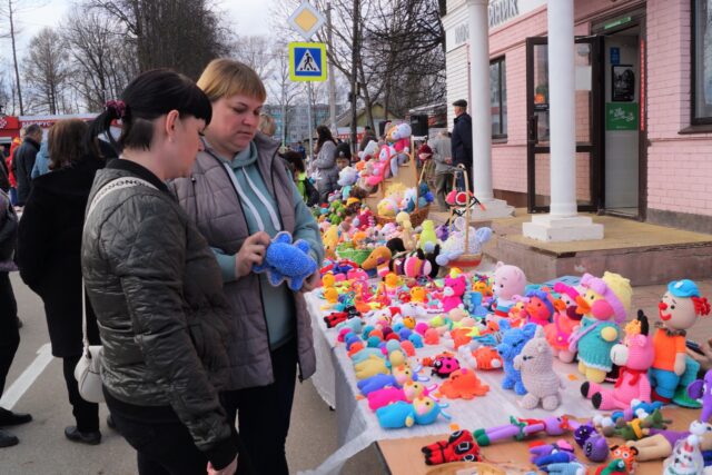 В Лихославле прошла ярмарка выходного дня