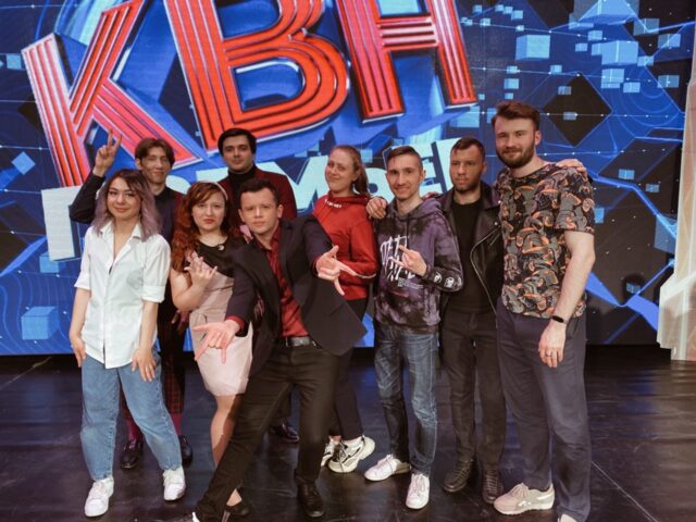 Тверская команда КВН попала в полуфинал Премьер-лиги Тверская команда КВН попала в полуфинал Премьер-лиги