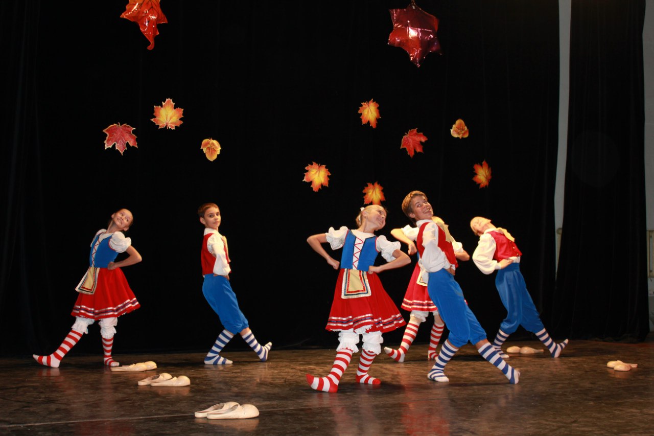 Фестиваль конкурс. Творчество без границ конкурсы для детей. Детские творческие коллективы. Театральное искусство в москве. Радуга конкурс детского творчества.