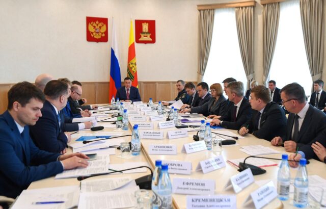Губернатор Тверской области Игорь Руденя провел совещание по вопросам деятельности областного правительства Губернатор Тверской области Игорь Руденя провел совещание по вопросам деятельности областного правительства