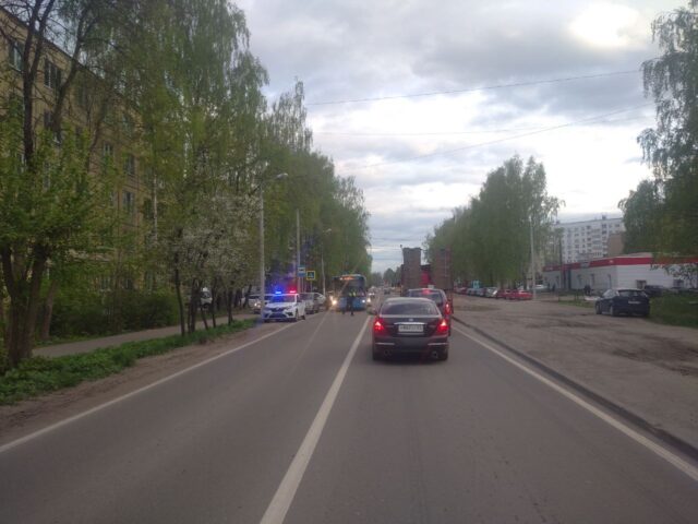 В Твери в Заволжском районе пешеход попал под колеса автомобиля В Твери в Заволжском районе пешеход попал под колеса автомобиля