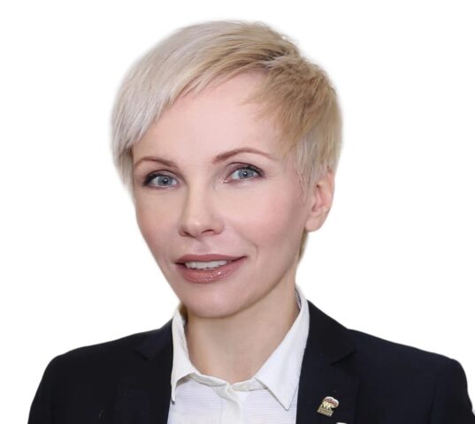 Наталья Баданова: Все мы неразрывно связаны с жизнью нашего великого народа Наталья Баданова: Поддержка семей с детьми не может быть не в приоритете