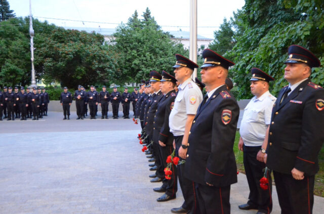 В канун Дня памяти и скорби тверские полицейские приняли участие в патриотической акции