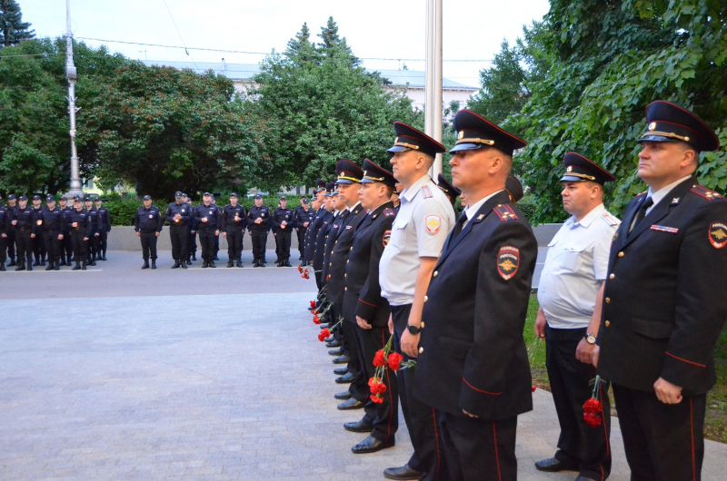 В канун Дня памяти и скорби тверские полицейские приняли участие в патриотической акции В канун Дня памяти и скорби тверские полицейские приняли участие в патриотической акции