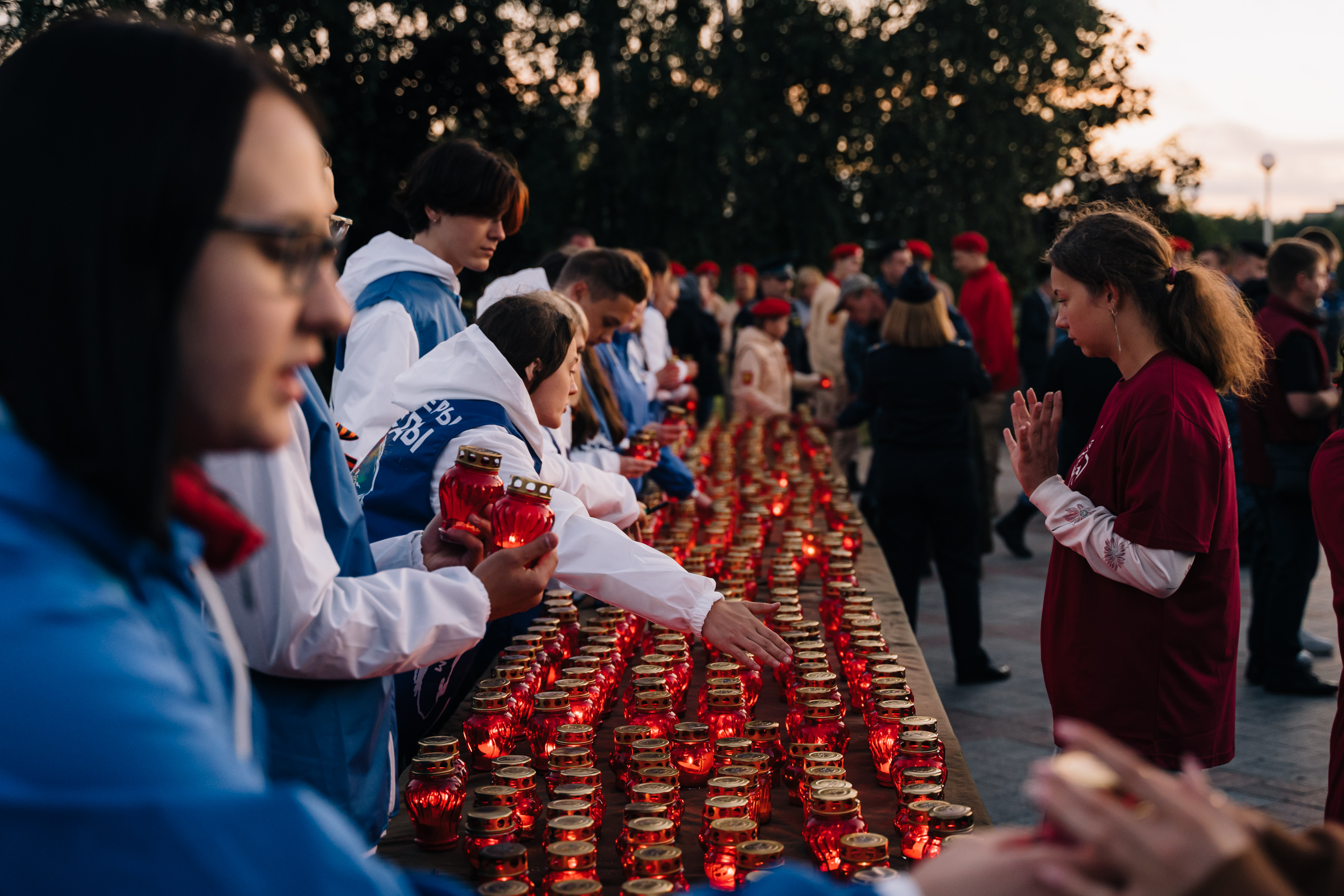 В День памяти и скорби в Твери прошла акция «Свеча памяти»