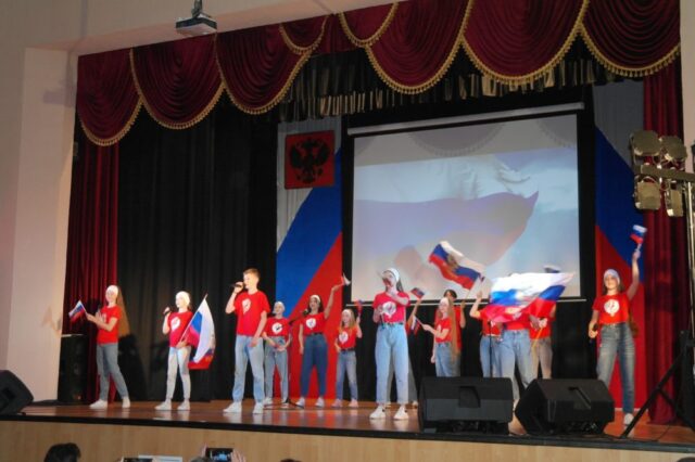 В Бологовском районе отметили День России В Бологовском районе отметили День России