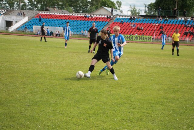 Вышневолоцкие футболисты уступили тверским, но победили соперников из Торжка Вышневолоцкие футболисты уступили тверским, но победили соперников из Торжка