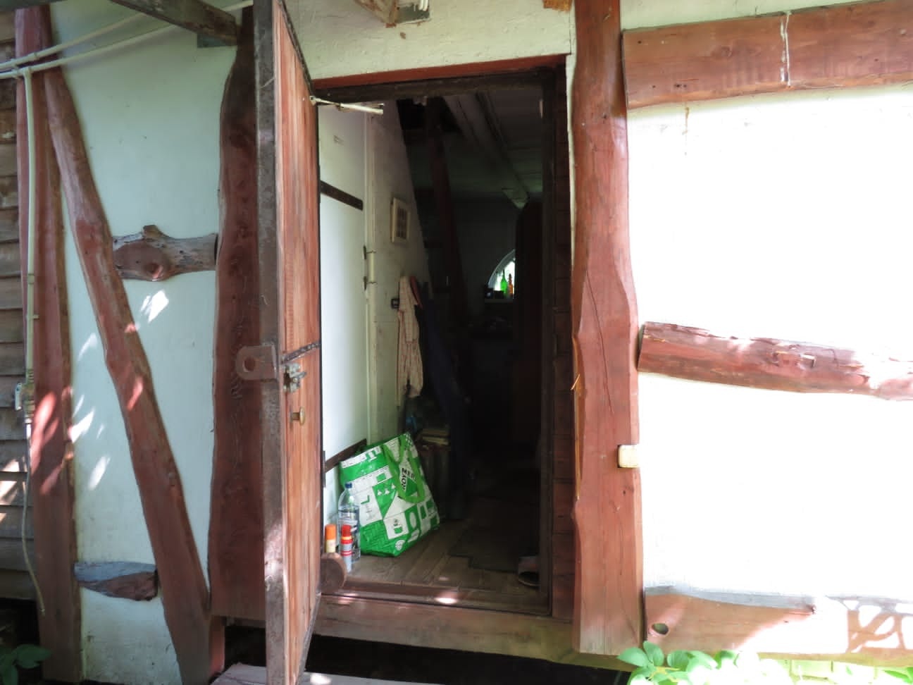 В Тверской области мужчина и женщина обокрали дачу москвича