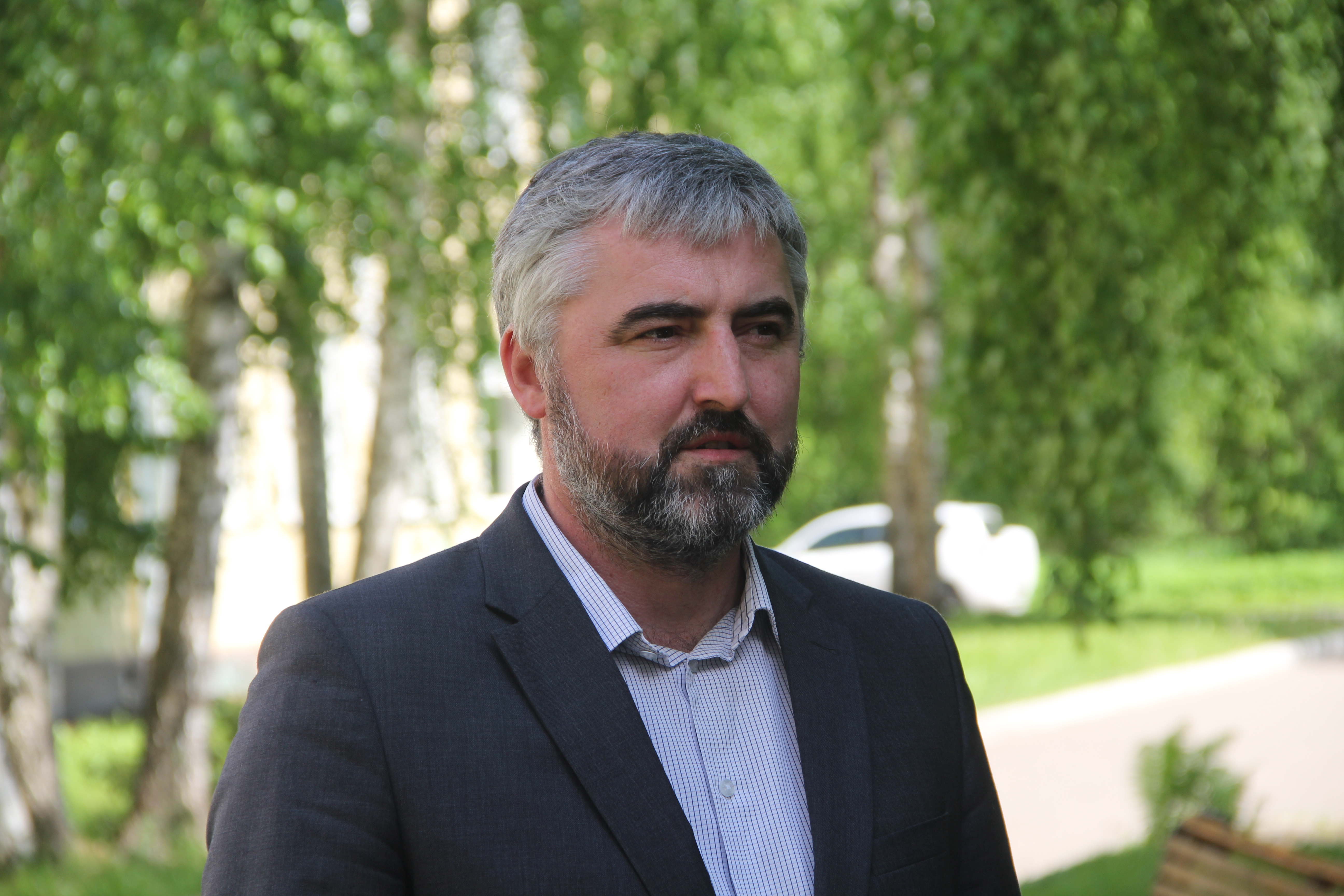 В День защиты детей тверские партийцы вручили подарки детям с Донбасса