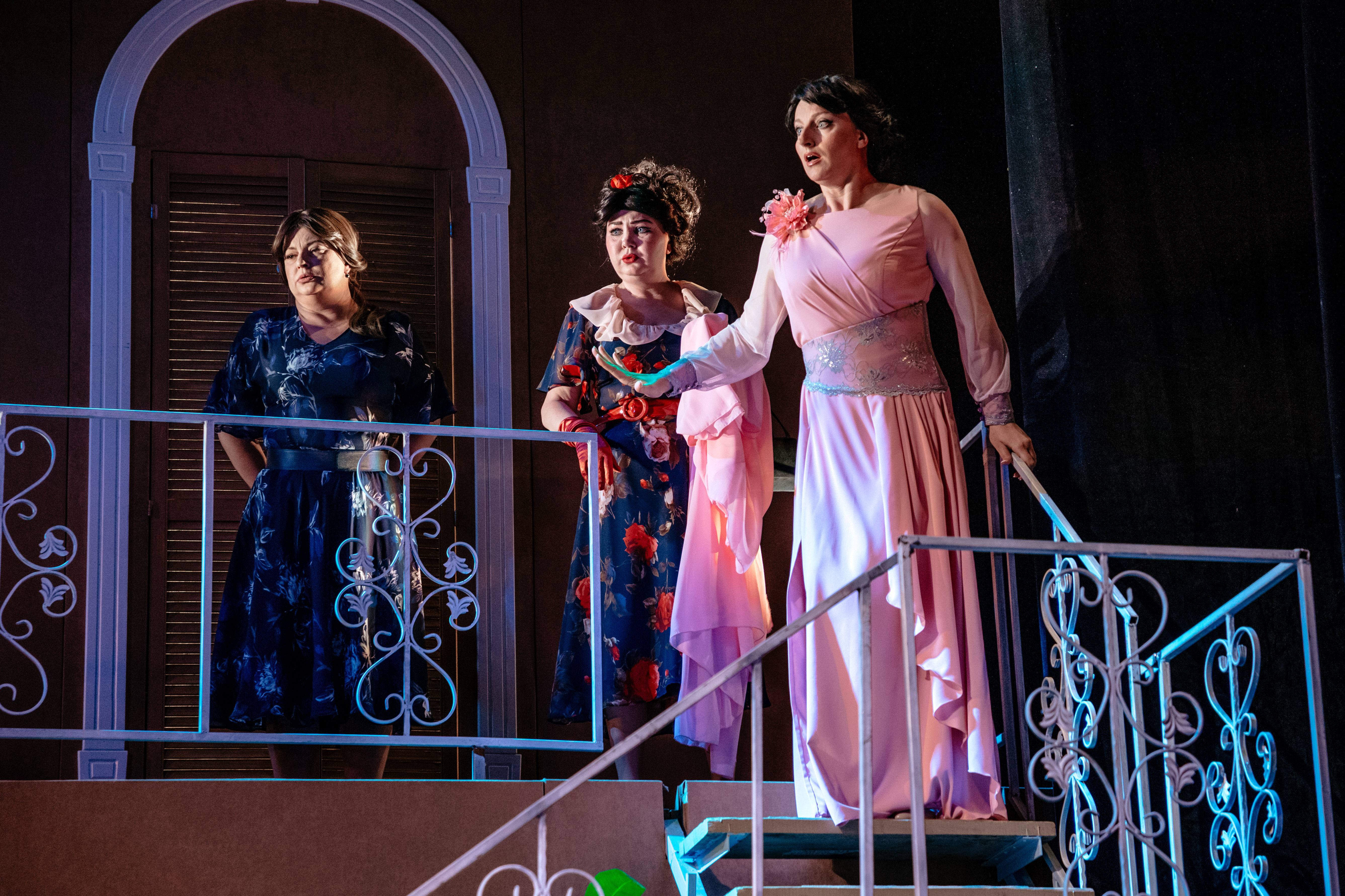 Драма в комедийной оправе: В Тверском драмтеатре поставили «Филумену Мартерано»