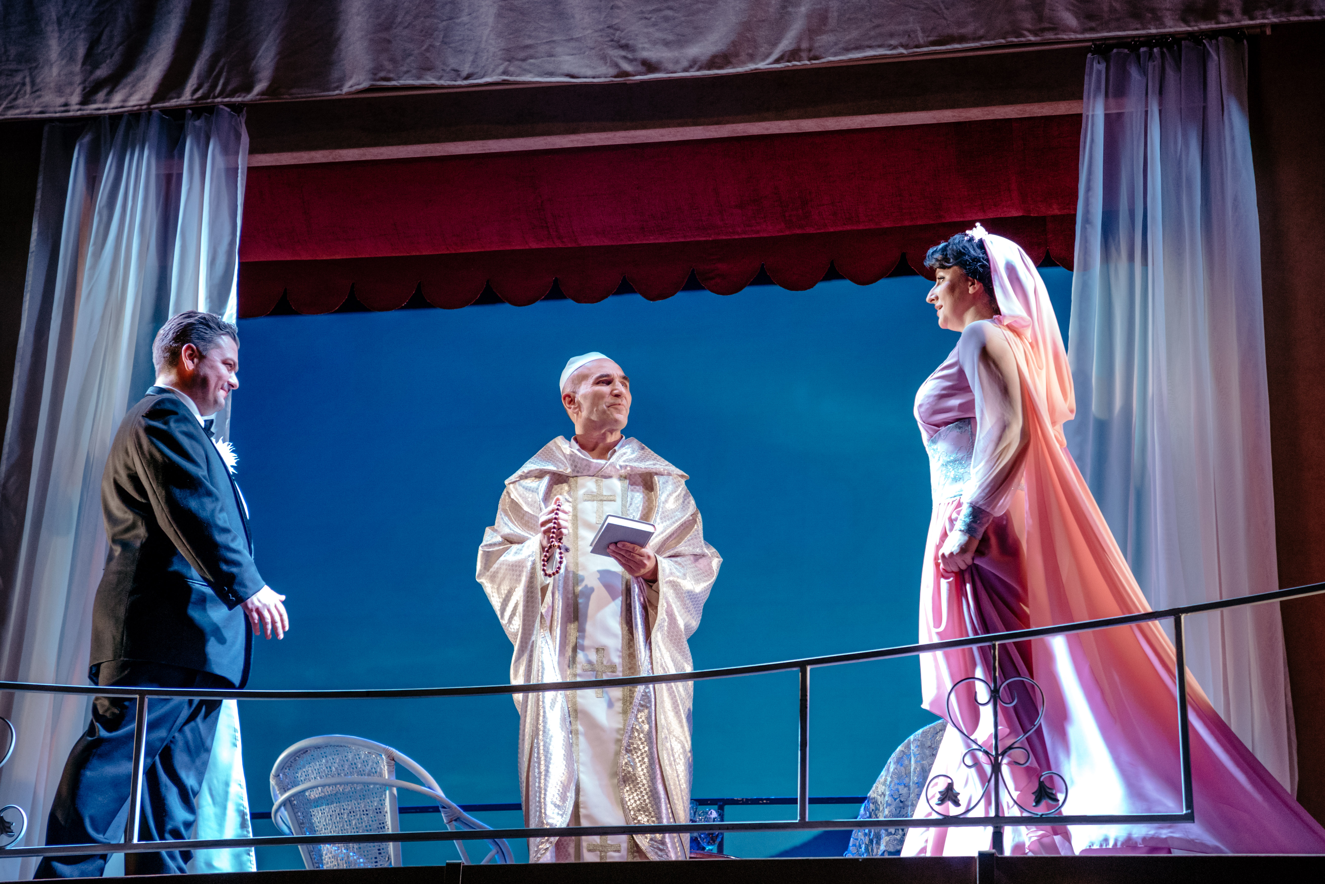 Драма в комедийной оправе: В Тверском драмтеатре поставили «Филумену Мартерано»