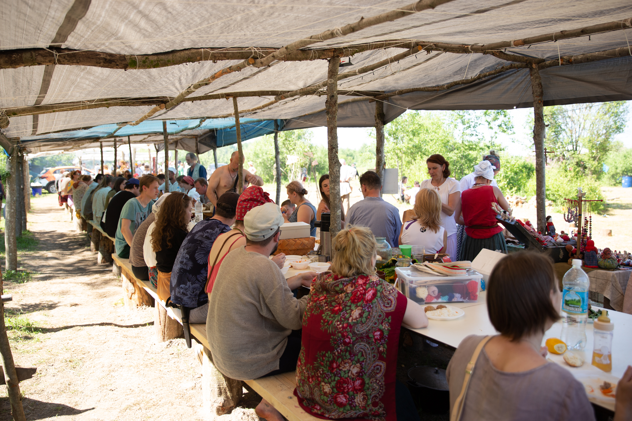 Народные ремесла и купальская мистерия: Как в Тверской области прошел фестиваль русской традиции «Купала»