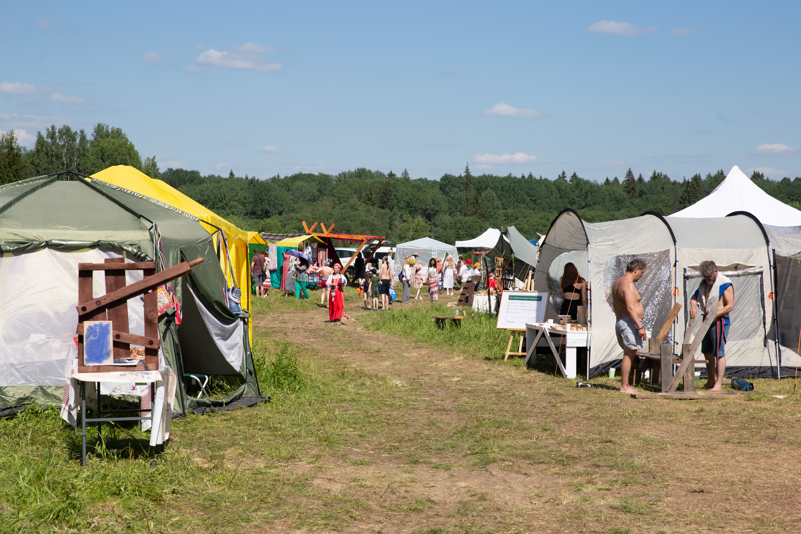 Народные ремесла и купальская мистерия: Как в Тверской области прошел фестиваль русской традиции «Купала»