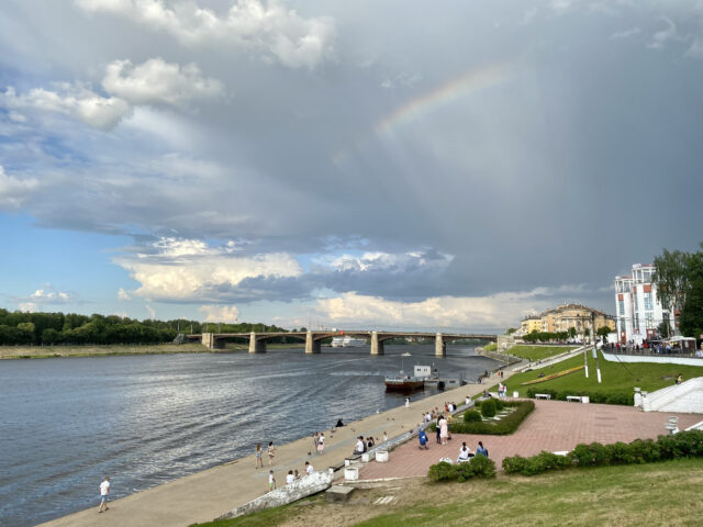 На смену грозе в Тверскую область придет переменная облачность На смену грозе в Тверскую область придет переменная облачность