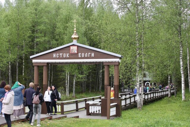 Под Осташковом стартовал XXIII Волжский Крестный ход