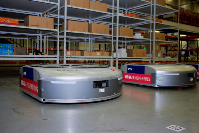 Почта России протестировала роботизацию фулфилмент-центров