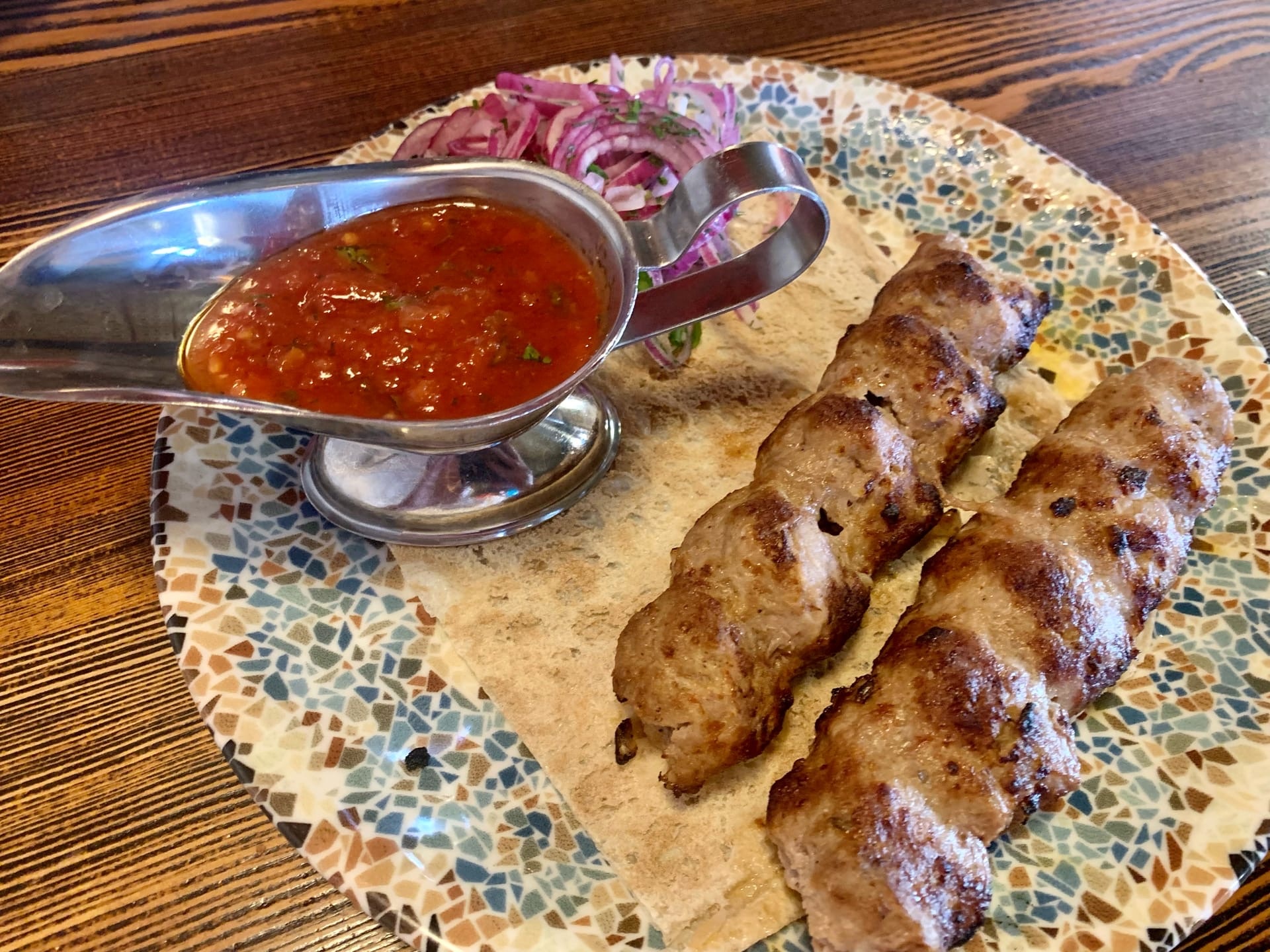 Поели за вас: вкуснейшие соусы и полкило шаурмы