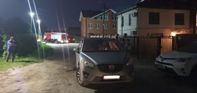 В Твери под колеса автомобиля попал лежащий на дороге мужчина В Твери под колеса автомобиля попал лежащий на дороге мужчина