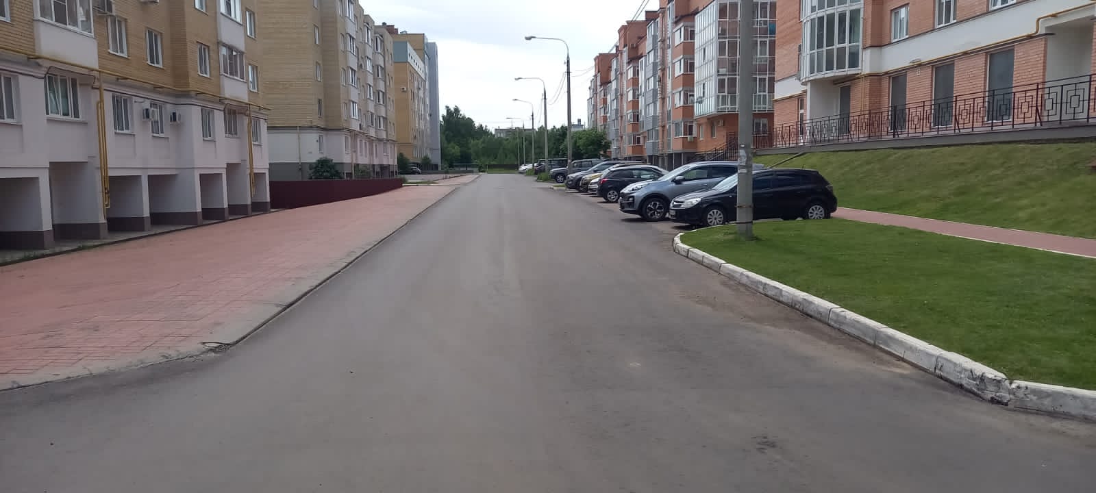 В Твери по обращению местных жителей отремонтировали дорогу на улице Голландской