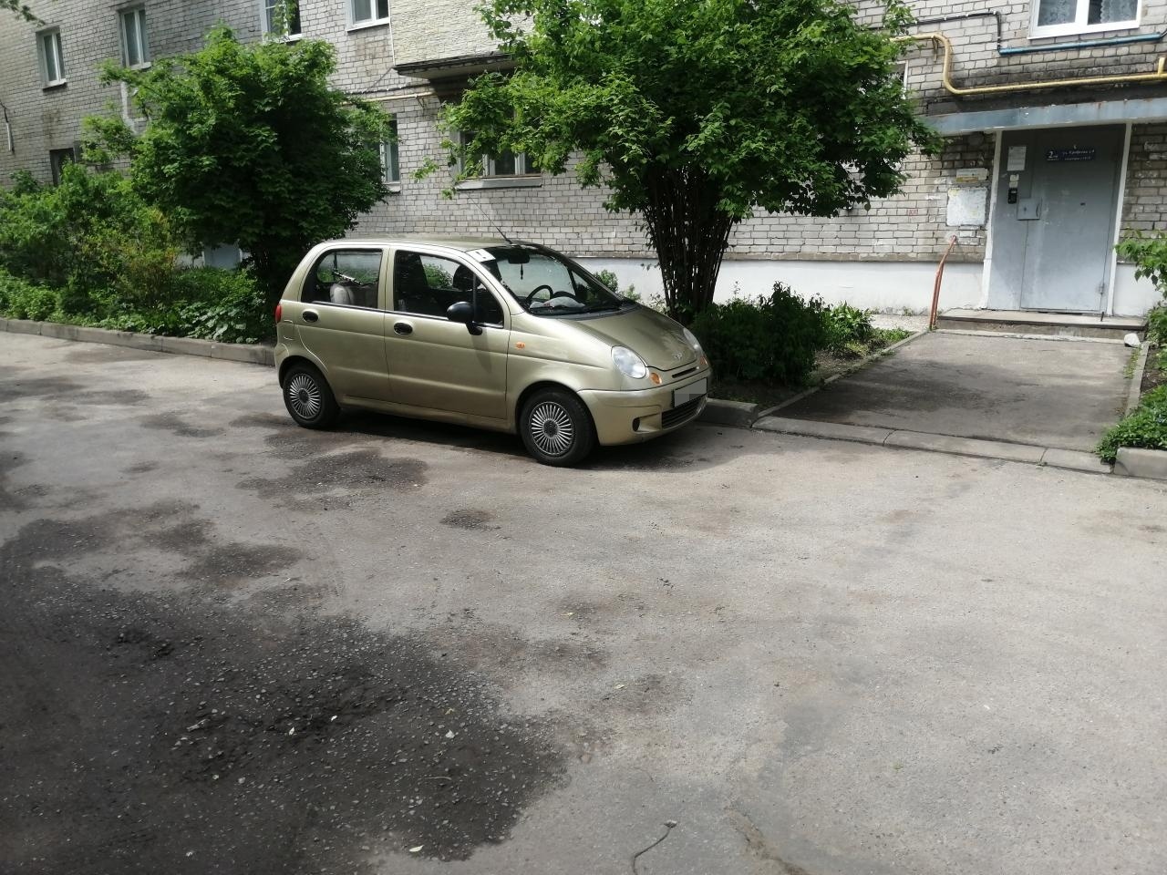 В Твери автомобиль сбил велосипедиста В Твери автомобиль сбил велосипедиста