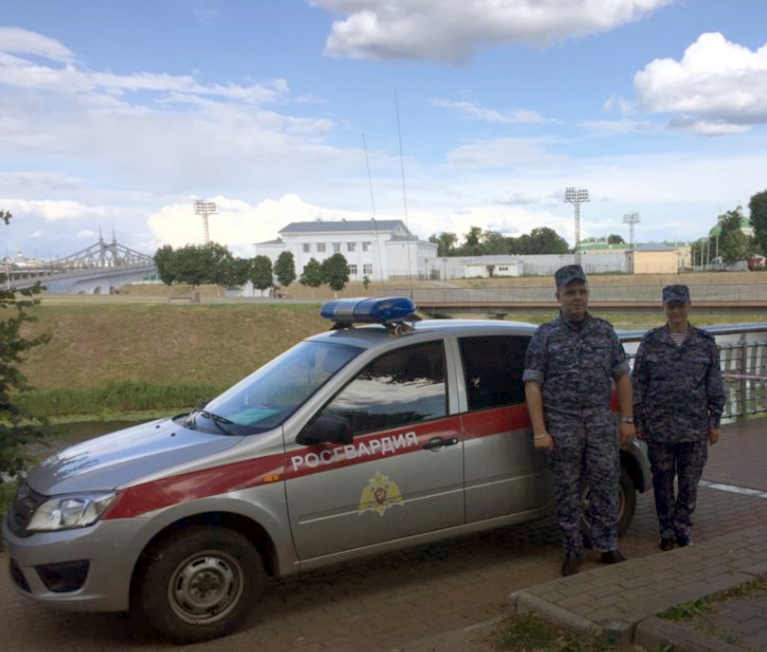 Мужчина пытался бесплатно приодеться в тверском гипермаркете
