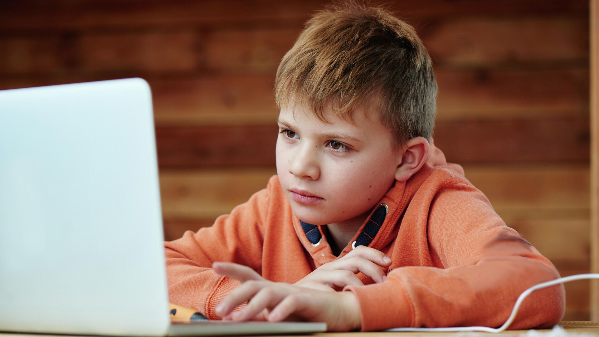 В Тверской области поддержат семьи, которые воспитывают детей с особенностями здоровья