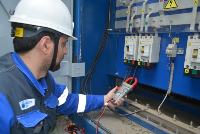 Похитители электроэнергии во Ржеве нанесли ущерб Тверьэнерго на сумму больше 34 млн рублей