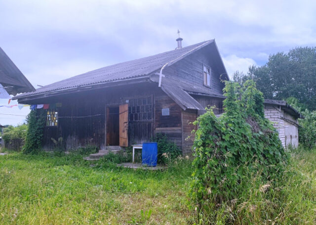 В Тверской области рецидивист проник в чужой дом и украл металлические провода