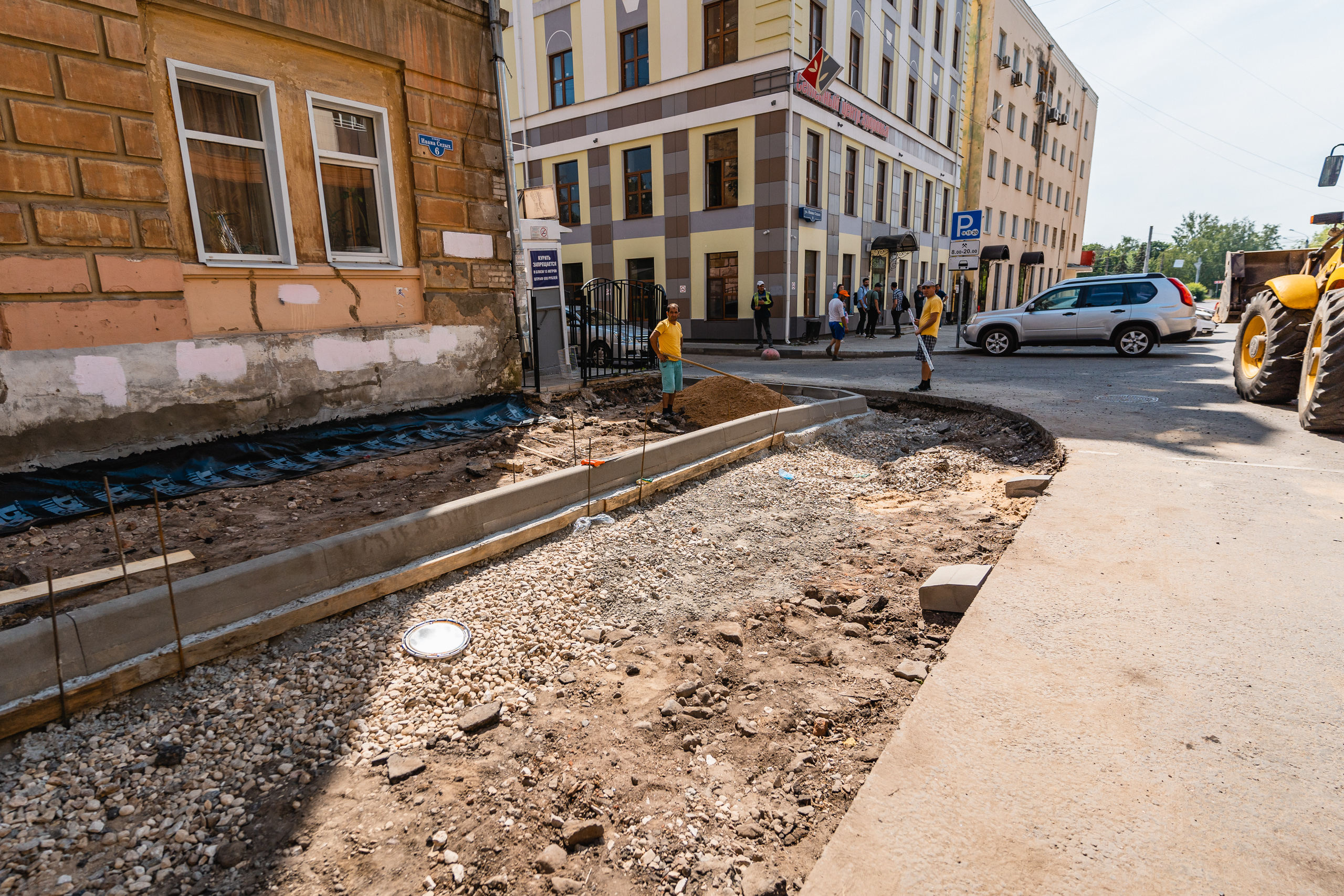 Новые улицы старого города: Большой фоторепортаж о ремонте дорог в Твери