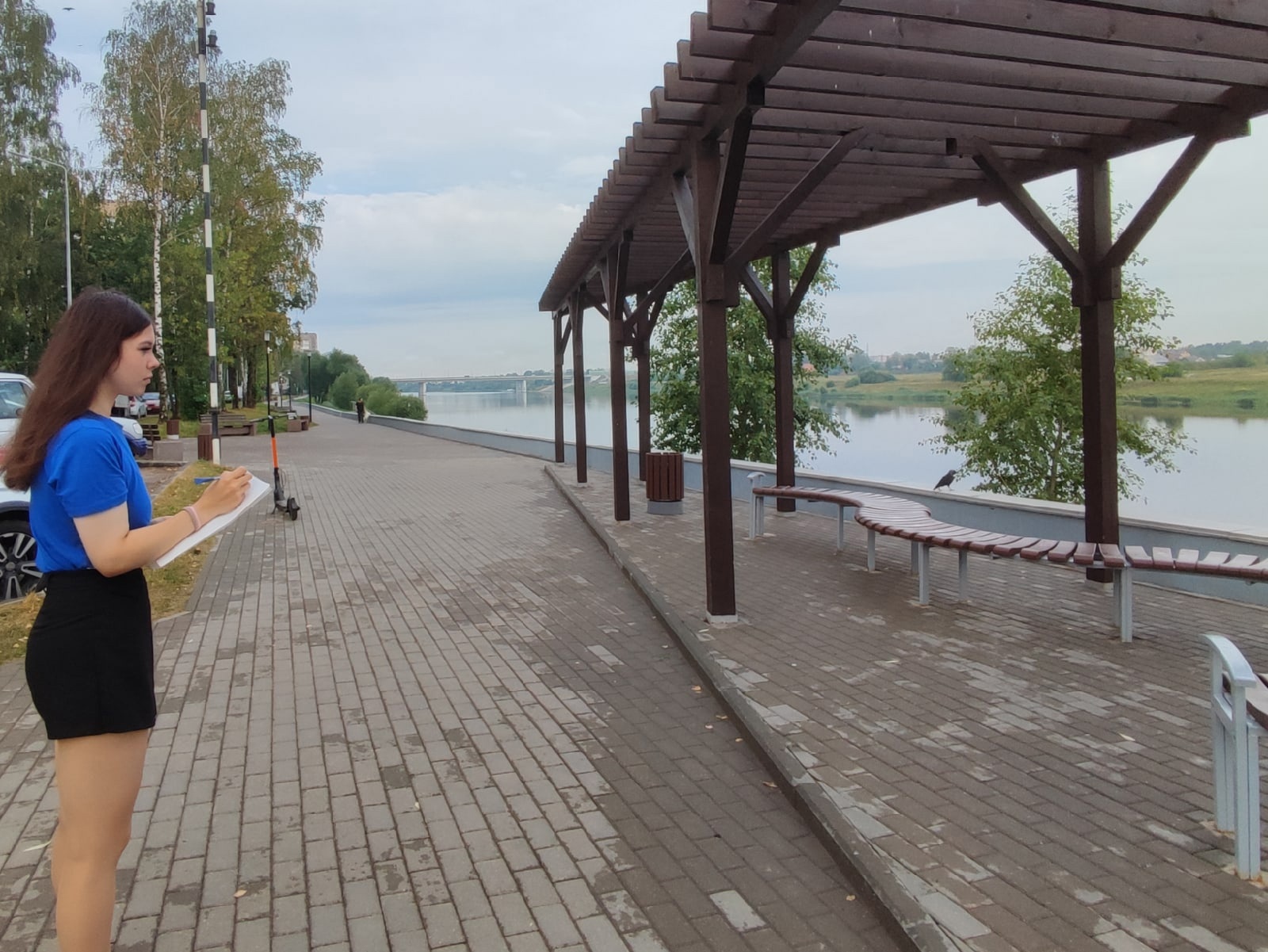 Активисты и блогеры проверили состояние Мигаловской набережной в Твери