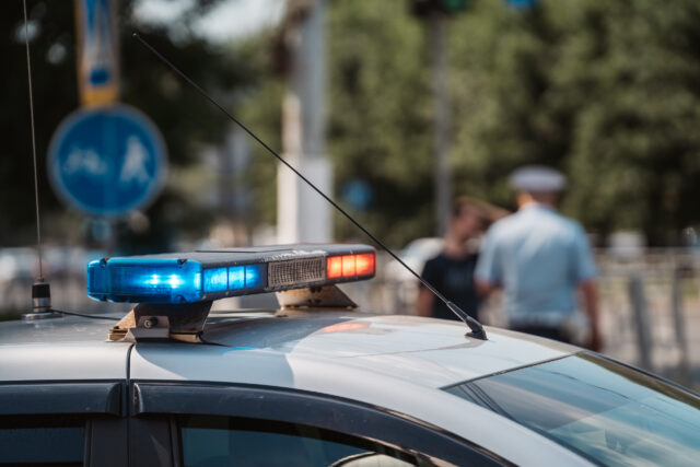 Житель Твери похитил и продал аккумулятор из чужой машины