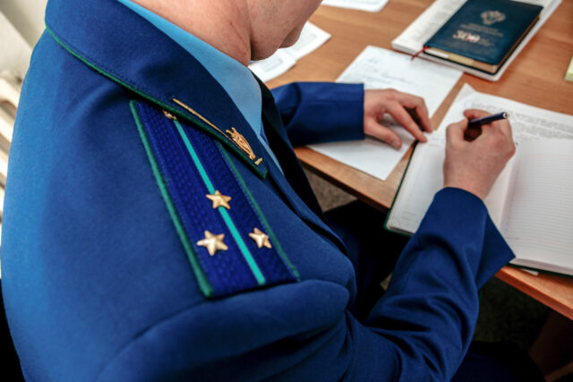 Пьяный житель Тверской области угнал чужую машину и поехал кататься