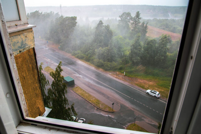 Ливень с грозой задержится в Тверской области В Тверскую область идет гроза с градом