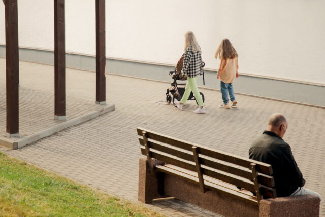 В Твери полицейские нашли похитителя детской коляски