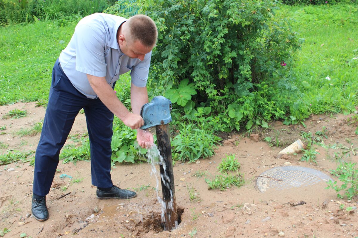 Жители деревни под Лихославлем получили долгожданный водопровод
