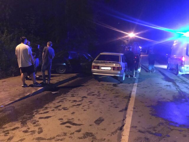 Два человека получили травмы в ночном ДТП в Твери Два человека получили травмы в ночном ДТП в Твери