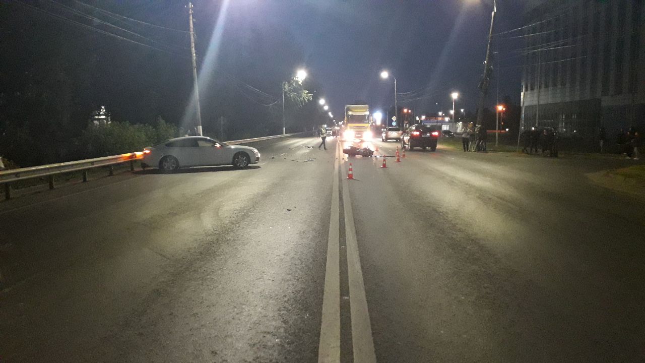 В Твери мотоциклист погиб после столкновения с автомобилем Ауди В Твери мотоциклист погиб после столкновения с автомобилем Ауди