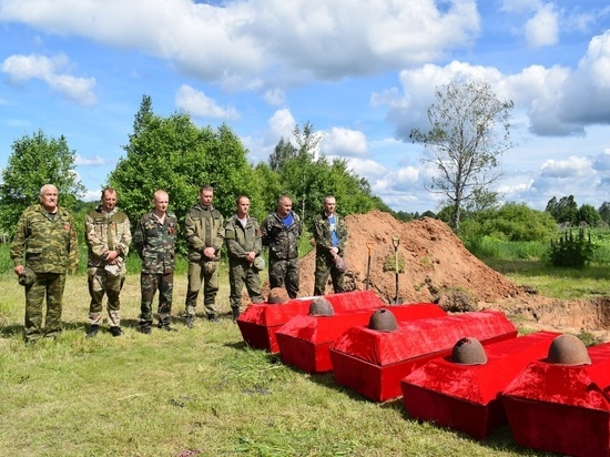 В Оленинском муниниципальном округе прошли захоронения солдат Великой Отечественной войны В Оленинском муниниципальном округе прошли захоронения солдат Великой Отечественной войны